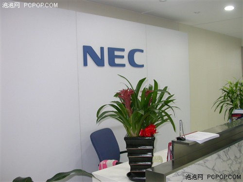 40英寸的震撼 NEC專業(yè)級液晶獨家測試