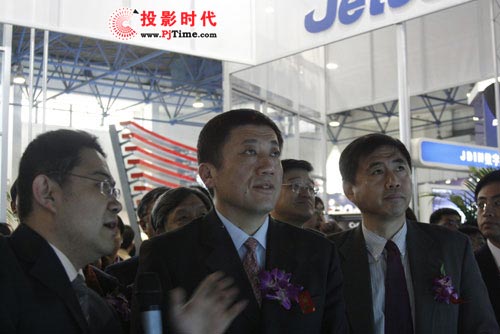 廣電總局張海濤副局長參觀 CCBN2009