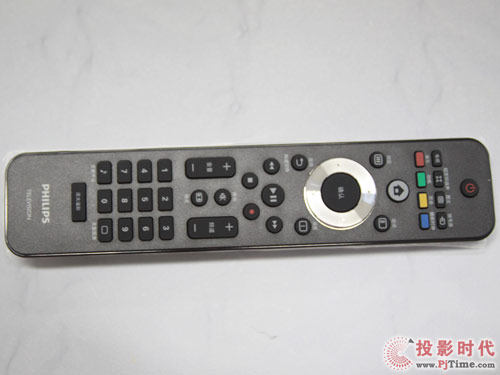 飛利浦47PFL9509液晶電視：齊全的附件裝備