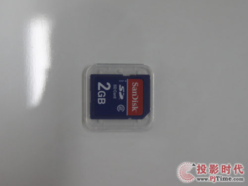TCL L46P10FBE藍光互聯網電視：豐富的附件配備