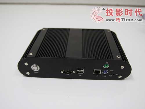 華北工控多媒體廣告機BIS-6550拆解
