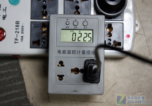 不玩超薄玩畫質？東芝新LED電視詳測 