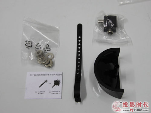 LG 42SL90QD液晶電視：附件及接口配備