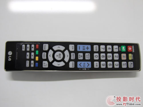 LG 42SL90QD液晶電視：附件及接口配備