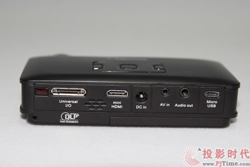 統領口袋 奧圖碼PK301微型投影機評測_接口與附件