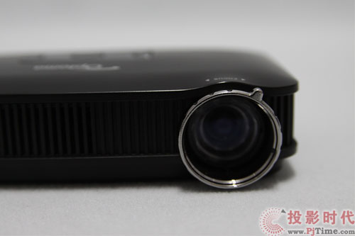統領口袋 奧圖碼PK301微型投影機評測_拆盒與外觀
