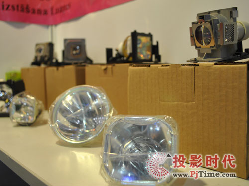 華燈光電公司投影燈泡