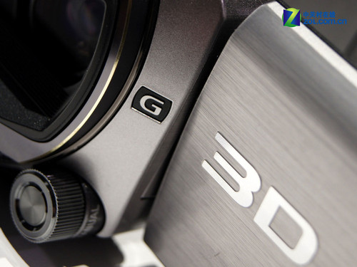 CES2011:索尼發全高清3D攝像機HDR TD10