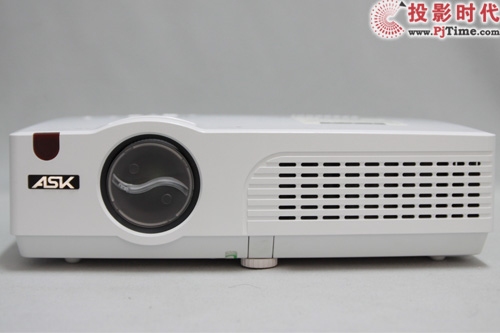 給力來襲 ASK C2220商教投影機全球首測_全白色外觀 時尚驚艷