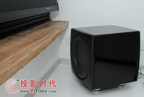 超低音