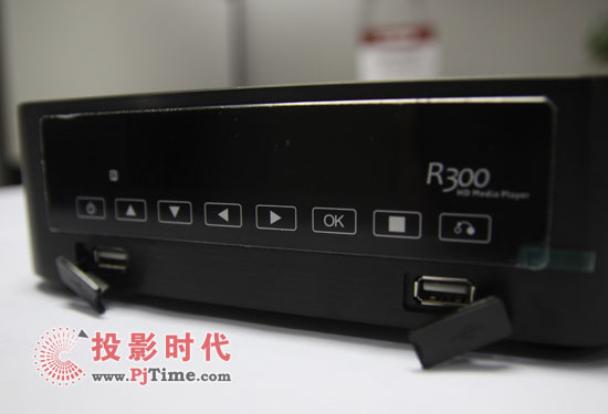 |R300Wjýw3D岥řC