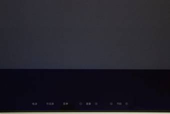 2011年智能電視成為彩電市場最惹人注目的話題，如果說此前的大屏幕和全高清是電視機(jī)的“硬件”升級，那么“智能”則是電視機(jī)徹底的“軟件”革命