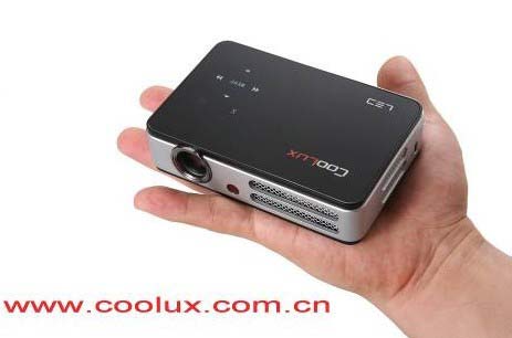 數碼影像新生活：微型投影機配DV