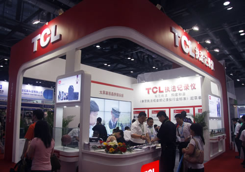 TCL執(zhí)法記錄儀亮相第六屆中國(guó)國(guó)際警用裝備展