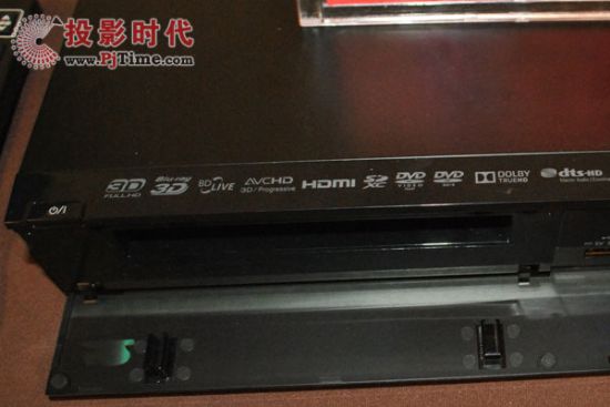 松下DMR-BWT820GK藍光錄像機亮相CIT2012