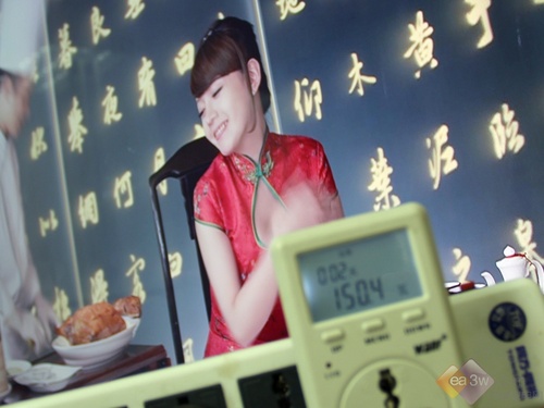 客廳變身IMAX影院 長虹B8000超高清實測