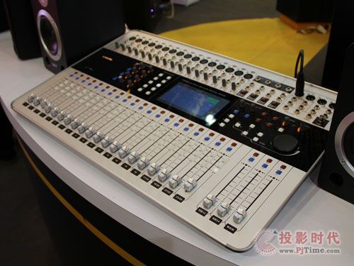 寶業恒展位CD2-01