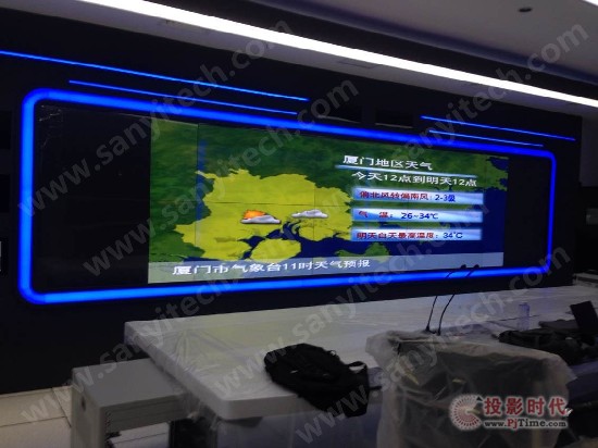 福建廈門電視臺監播中心啟用“CIMA等離子拼接顯示大屏幕背景墻系統”