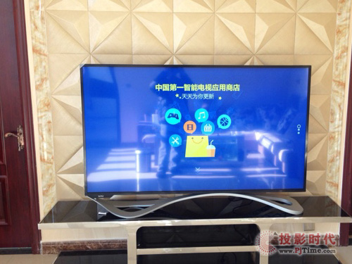網友曝光樂視Max70超級電視