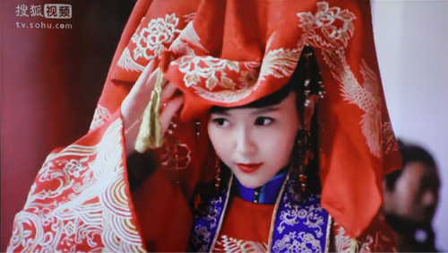 在手機(jī)中點(diǎn)播在線連續(xù)劇《金玉良緣》，