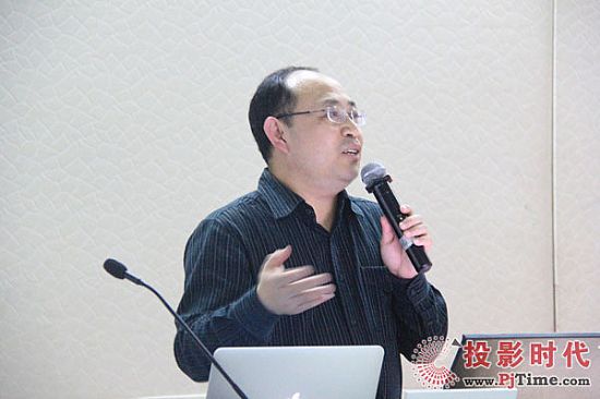 視頻投影未來(lái)！贏康楊英俊應(yīng)邀到上海視覺藝術(shù)學(xué)院開講