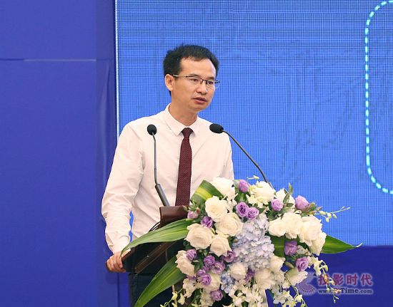 VR/AR技術(shù)加速成熟 將引領(lǐng)百行百業(yè)商業(yè)模式變革