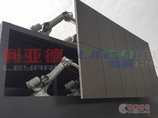 藍(lán)碩科技打造西安高新區(qū)智能機(jī)械臂展演系統(tǒng)