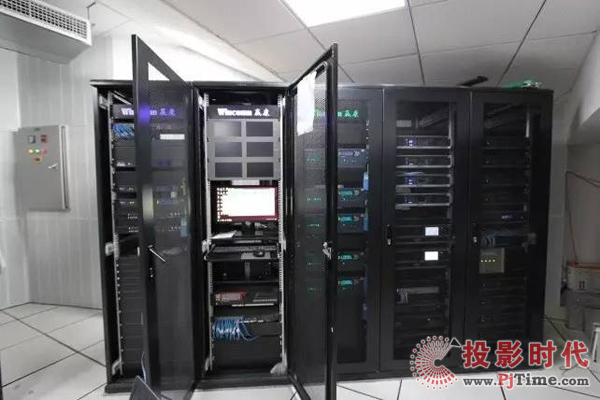 國內首個立體動感球幕影院開業