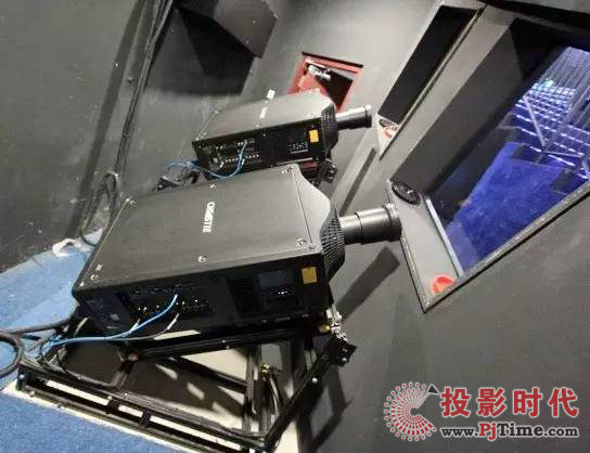 國內首個立體動感球幕影院開業