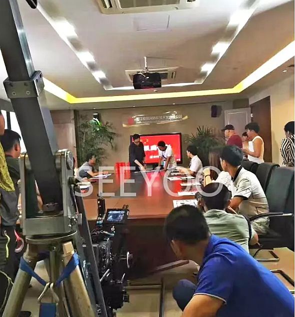 厲害了！小頤智會(huì)通“客串”電影《冰瞳》