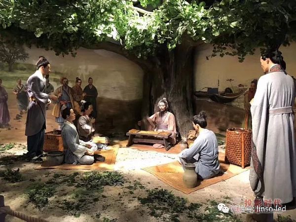 藍碩“時光隧道”點亮世界銀杏博物館
