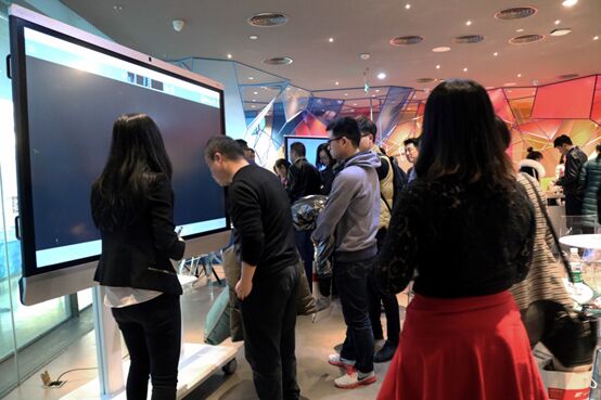 X9國內首秀! 鴻合HiteVision商用交互平板閃耀奧體