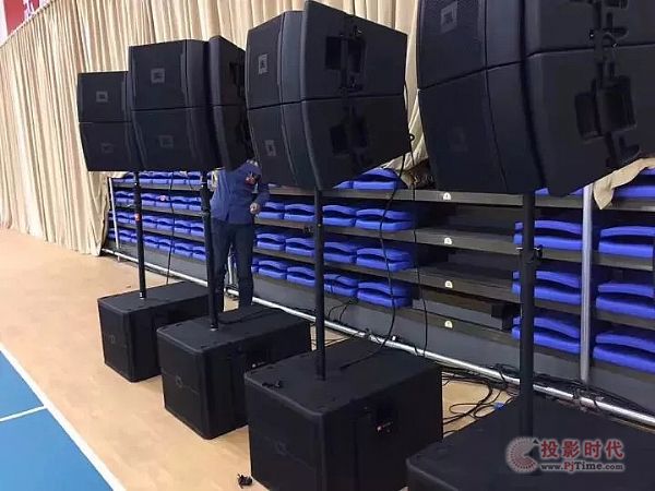 JBL VRX932LA-1線陣列的常見組合方式