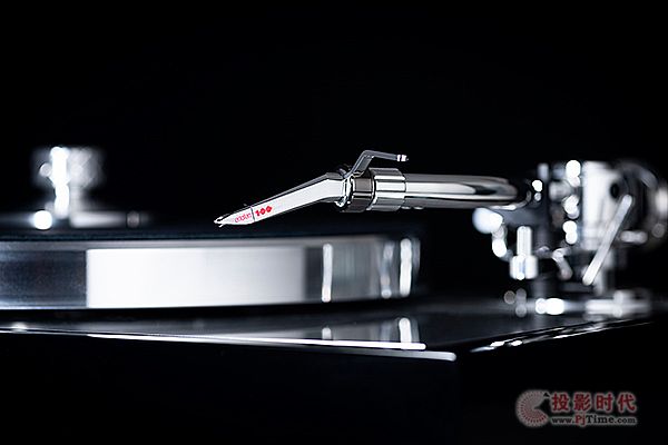 唱頭老牌獻禮：Ortofon Century TT黑膠唱盤