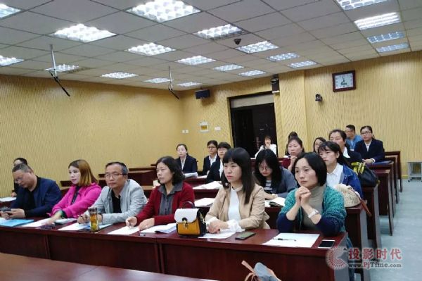 以智慧錄播為載體，銳取打開現代化教育窗口