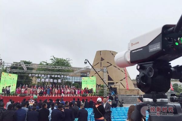 以智慧錄播為載體，銳取打開現代化教育窗口