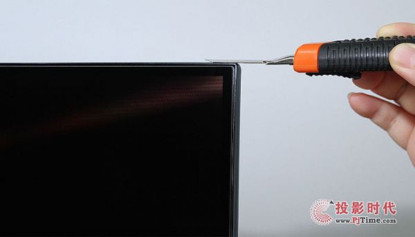 創維55Q40電視體驗：機身細節