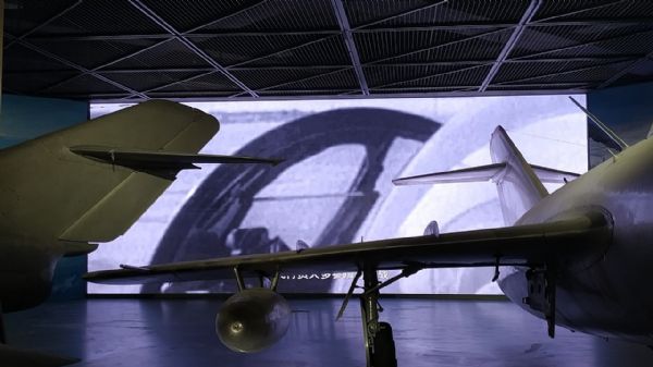 獻禮中國空軍成立70周年，洲明帶你重溫人民空軍光榮歷史