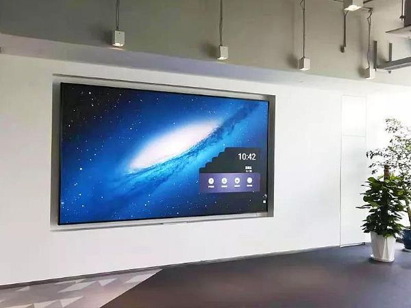 （運營中心AU超大屏一體機）