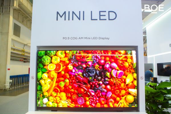 它來了！玻璃基板P0.9LED能攪局市場嗎
