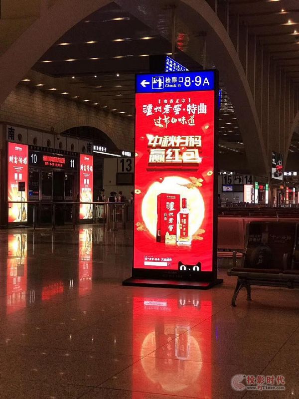 立式廣告機的日常使用維護與操作注意事項