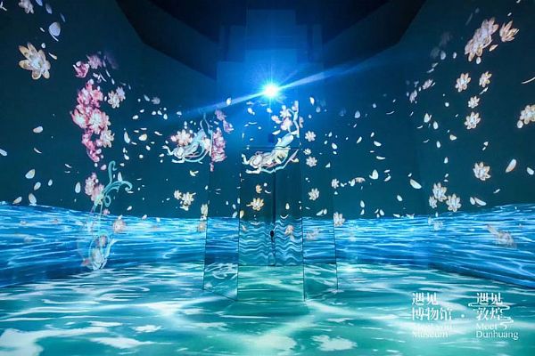 遇見敦煌·光影藝術展驚艷亮相五棵松華熙廣場