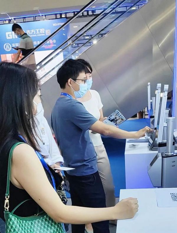 視美泰攜多系列商顯基礎部件、AI模組終端以及智慧商顯解決方案亮相ISVE