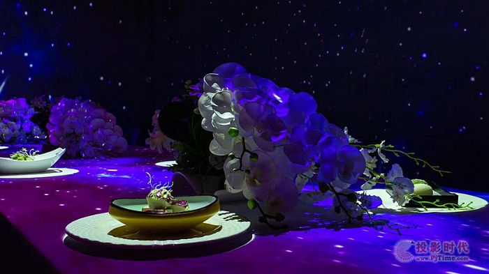 星空主題桌面投影餐廳