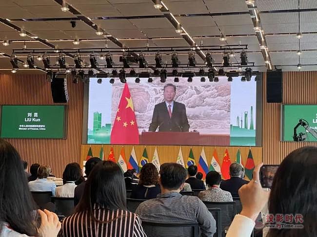 三思為金磚國家新開發(fā)銀行總部大樓提供小間距LED顯示系統(tǒng)