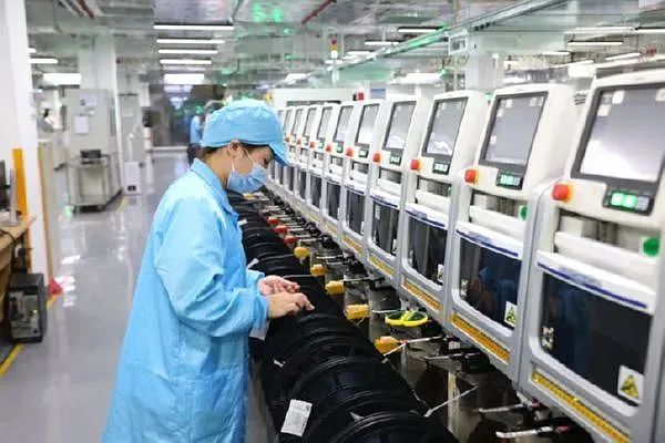 利亞德SMT車間：“全國工人先鋒號”背后的硬核實力