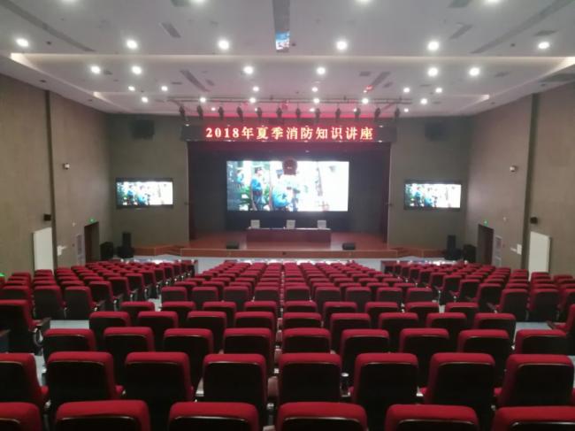 彩易達(dá)室內(nèi)高清高亮LED顯示屏，德國某法庭項(xiàng)目相繼投入使用