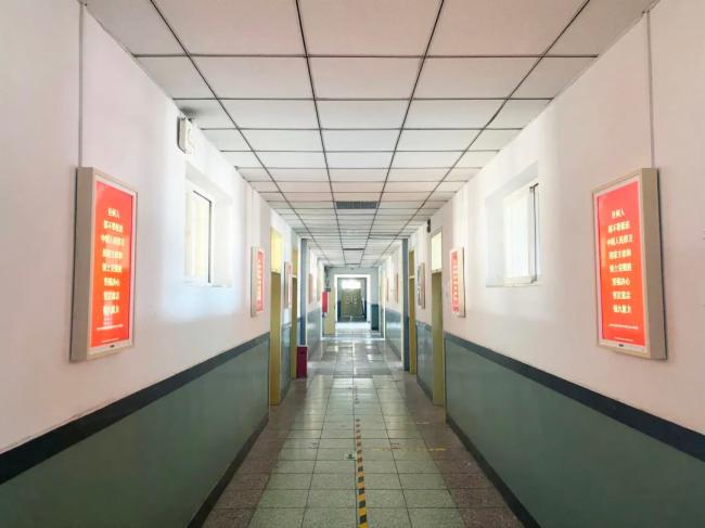 東方智航智能云屏走進校園，科技賦能校園文化建設