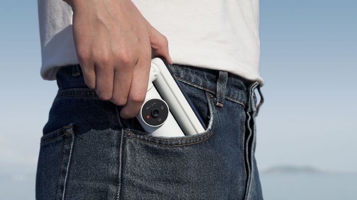 影石Insta360發布AI手機穩定器Flow：讓手機秒變AI攝影師