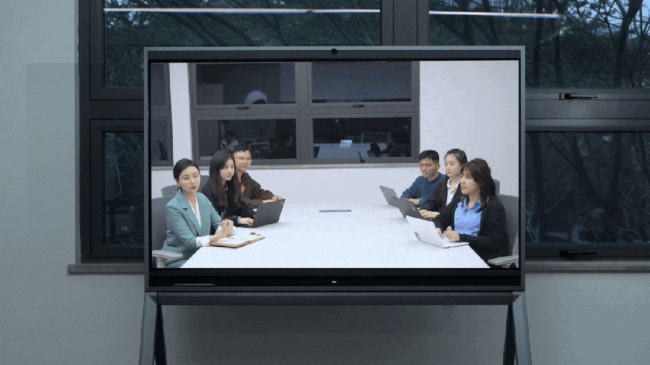 想要更沉浸的遠程會議體驗？來試試 TCL NXTHUB V60Pro的音視頻超能力